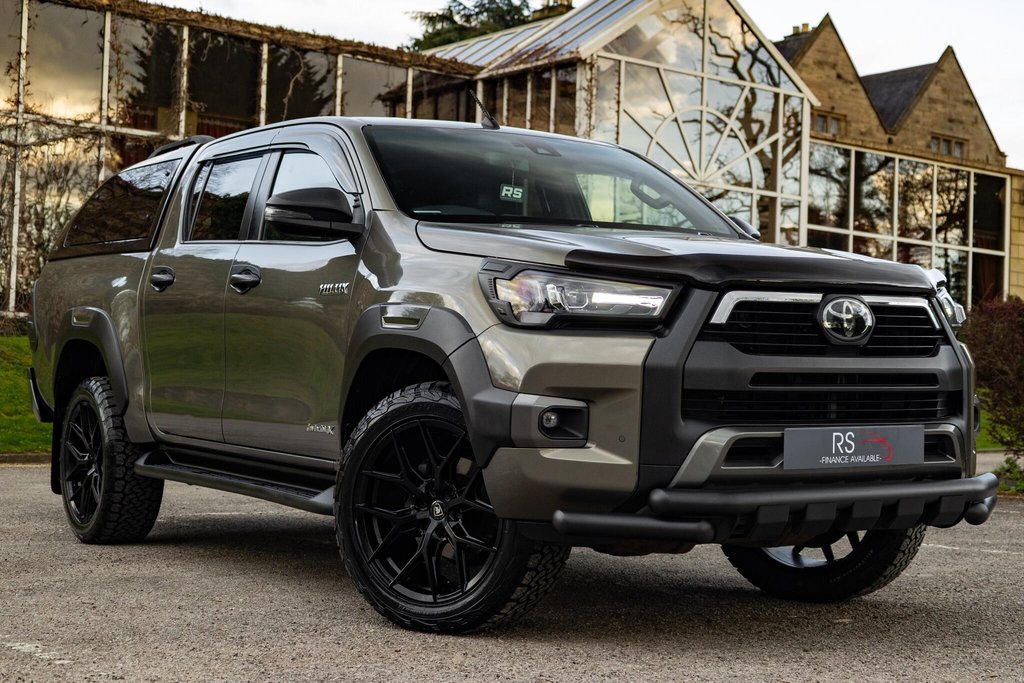 HILUX