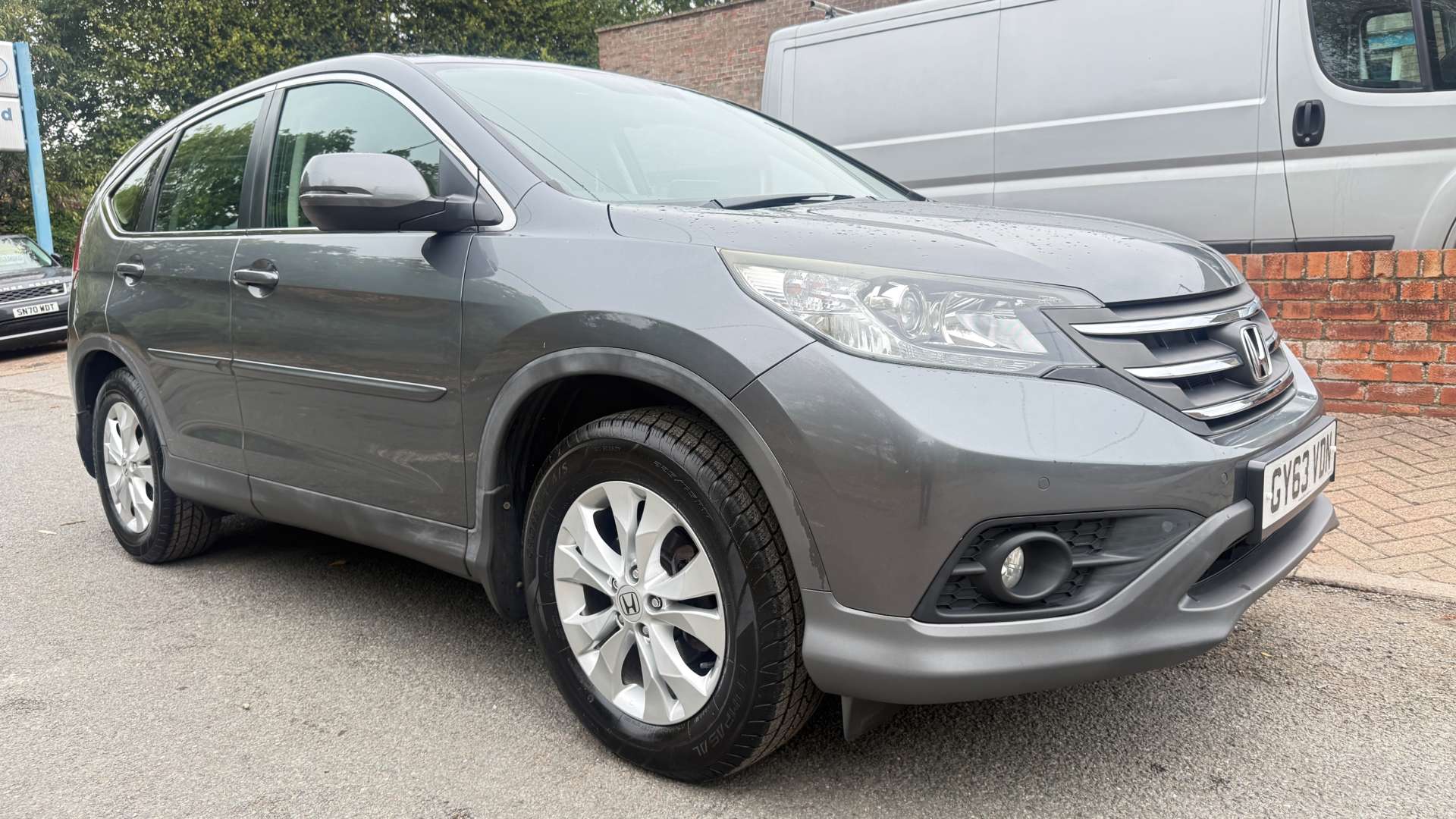 Cr-V