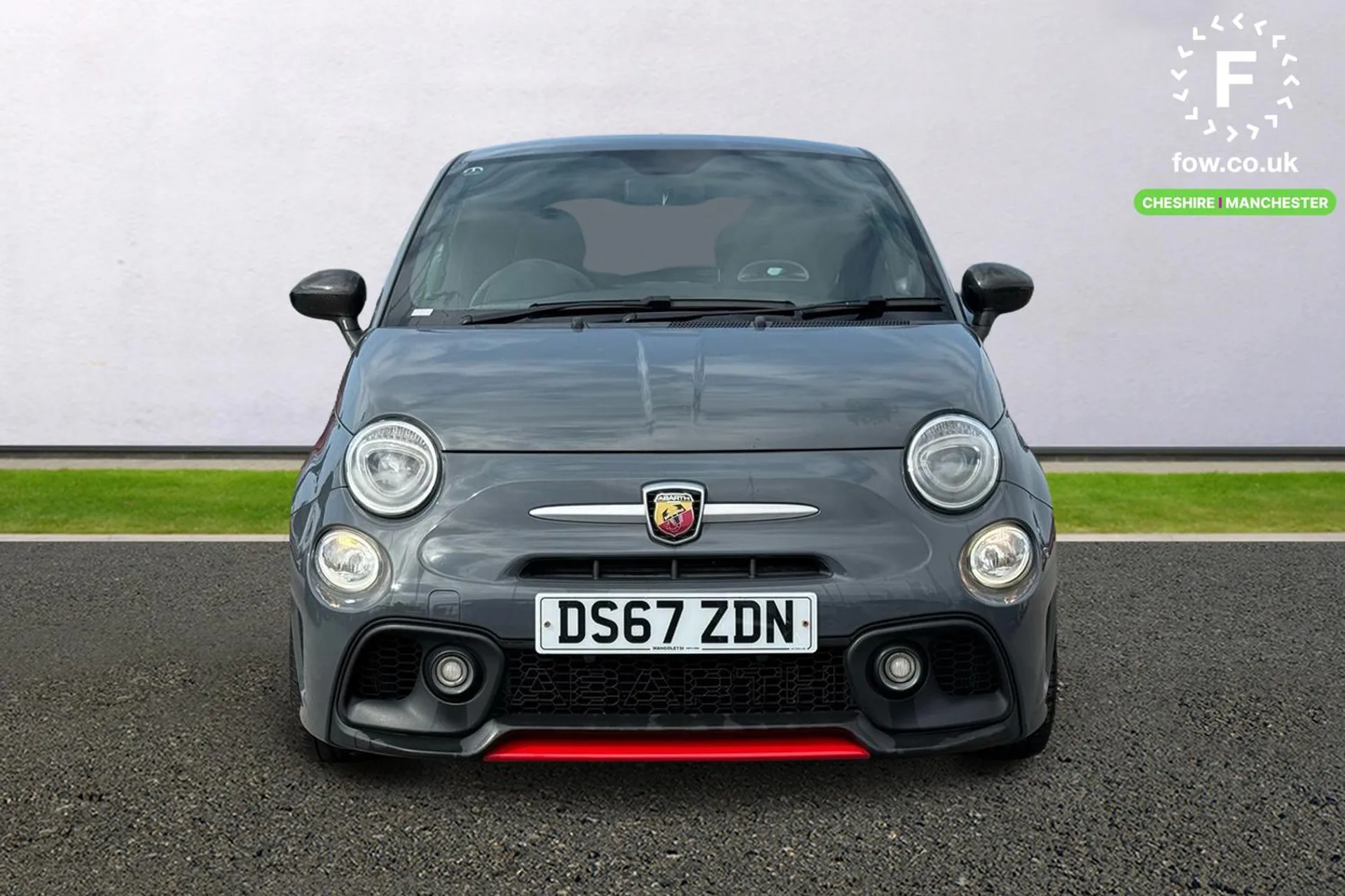 洋書 ABARTH595/695 Amazon | TOP SPEED 1/18 アバルト 595 ガーラ ホワイト 完成品