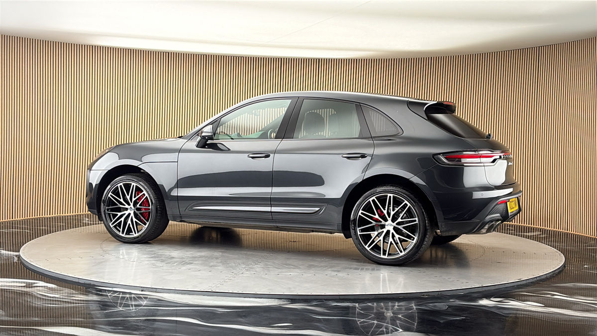 2023 Porsche Macan