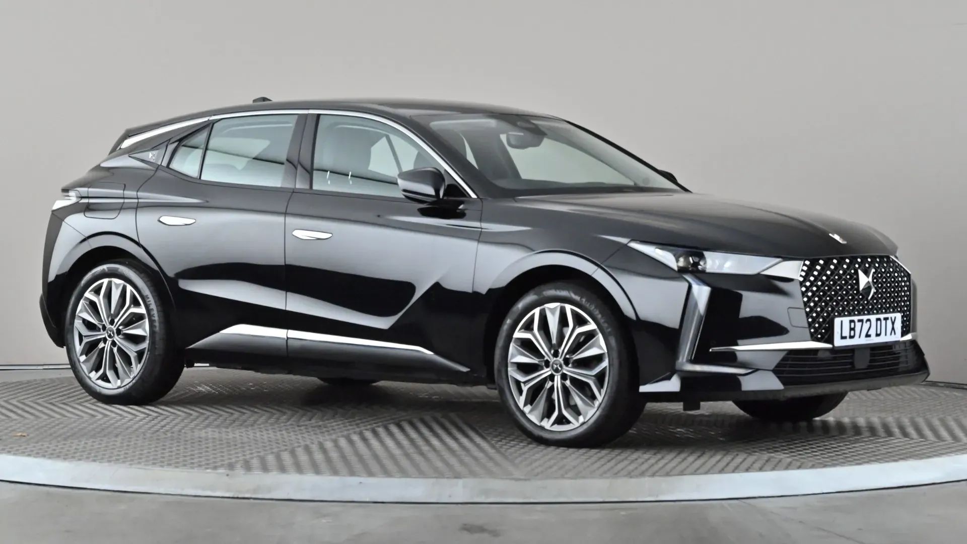 DS 4
