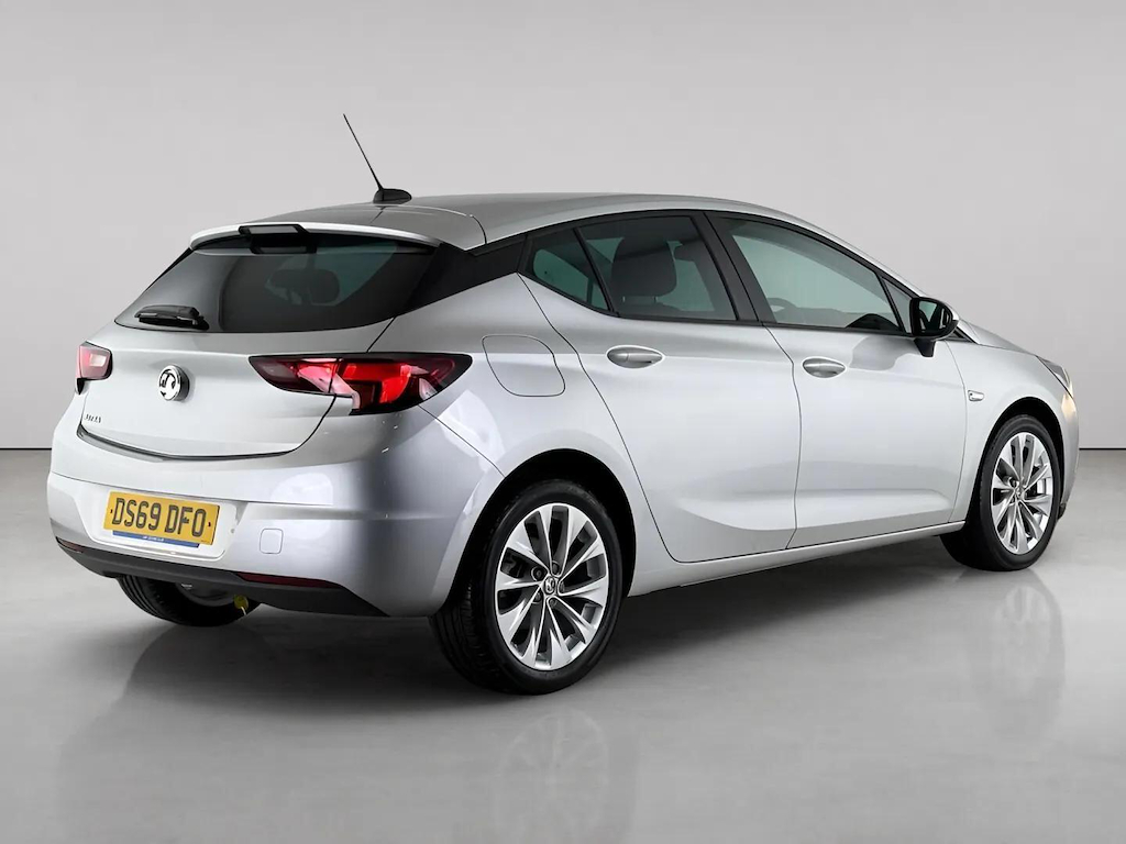2019 Vauxhall Astra