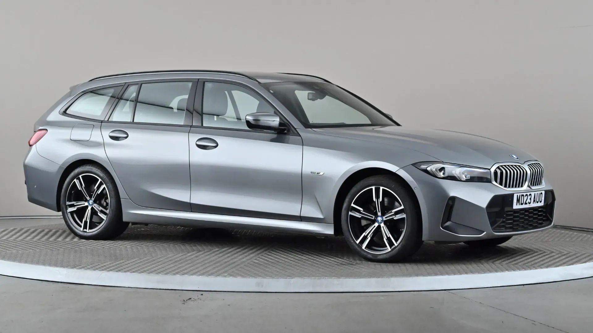 3 Series Touring