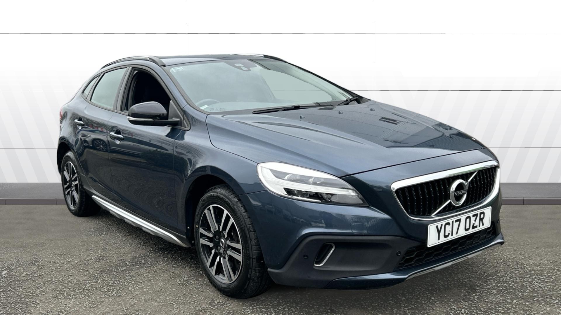 V40 Cross Country