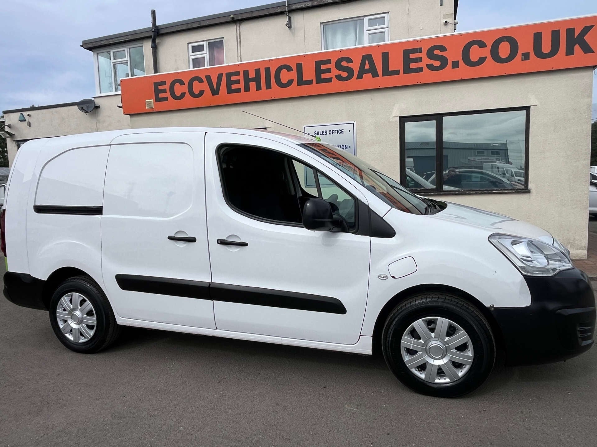 PARTNER