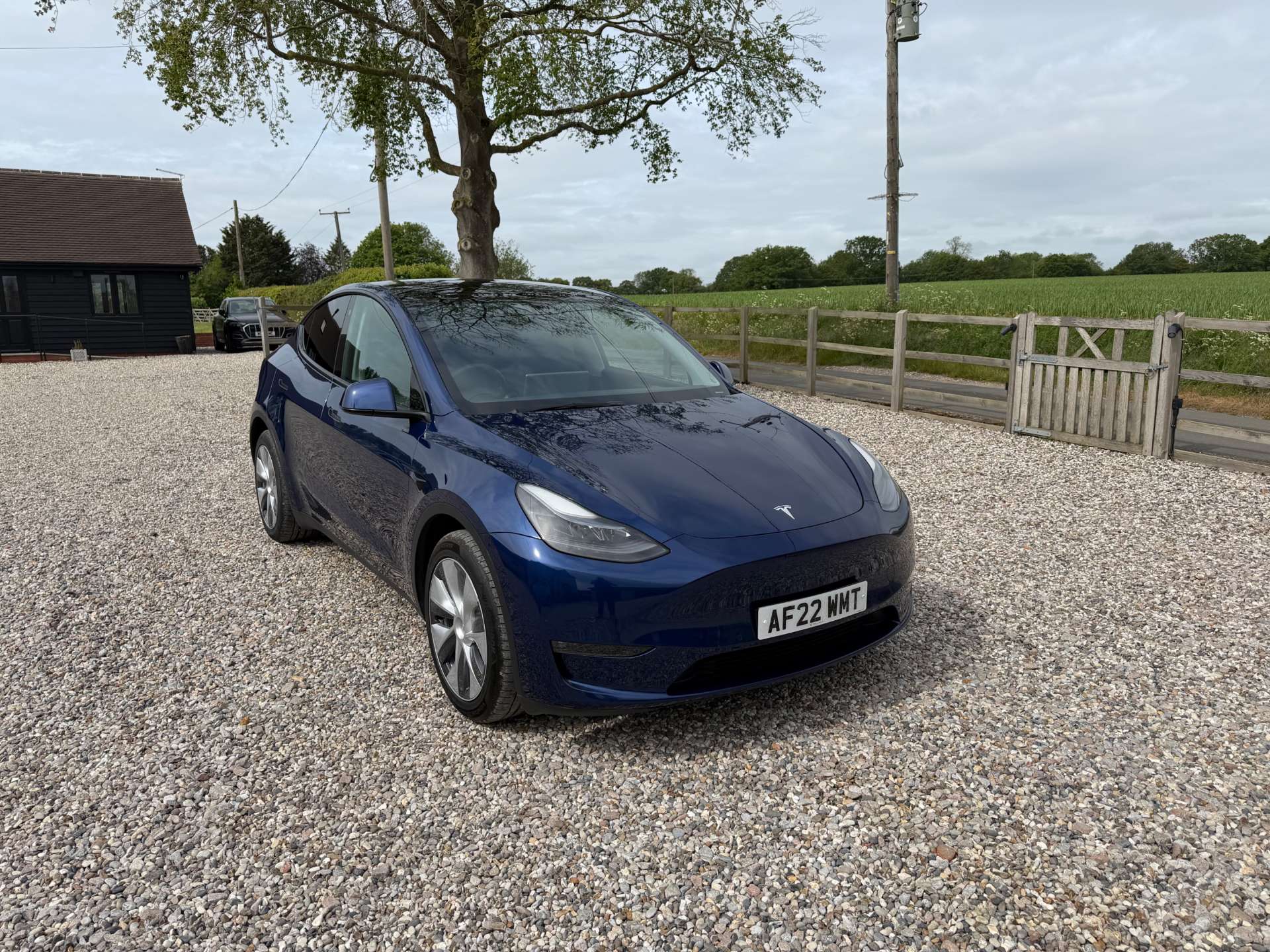 Model Y Premium