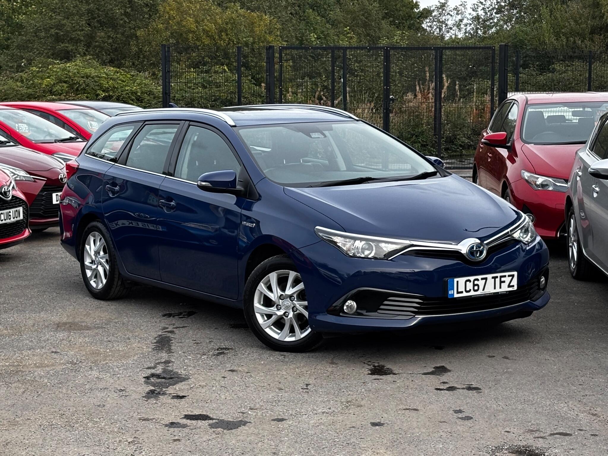 Auris Touring Sports