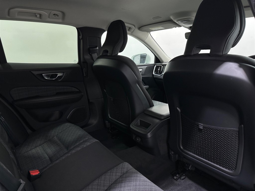 2022 Volvo V60