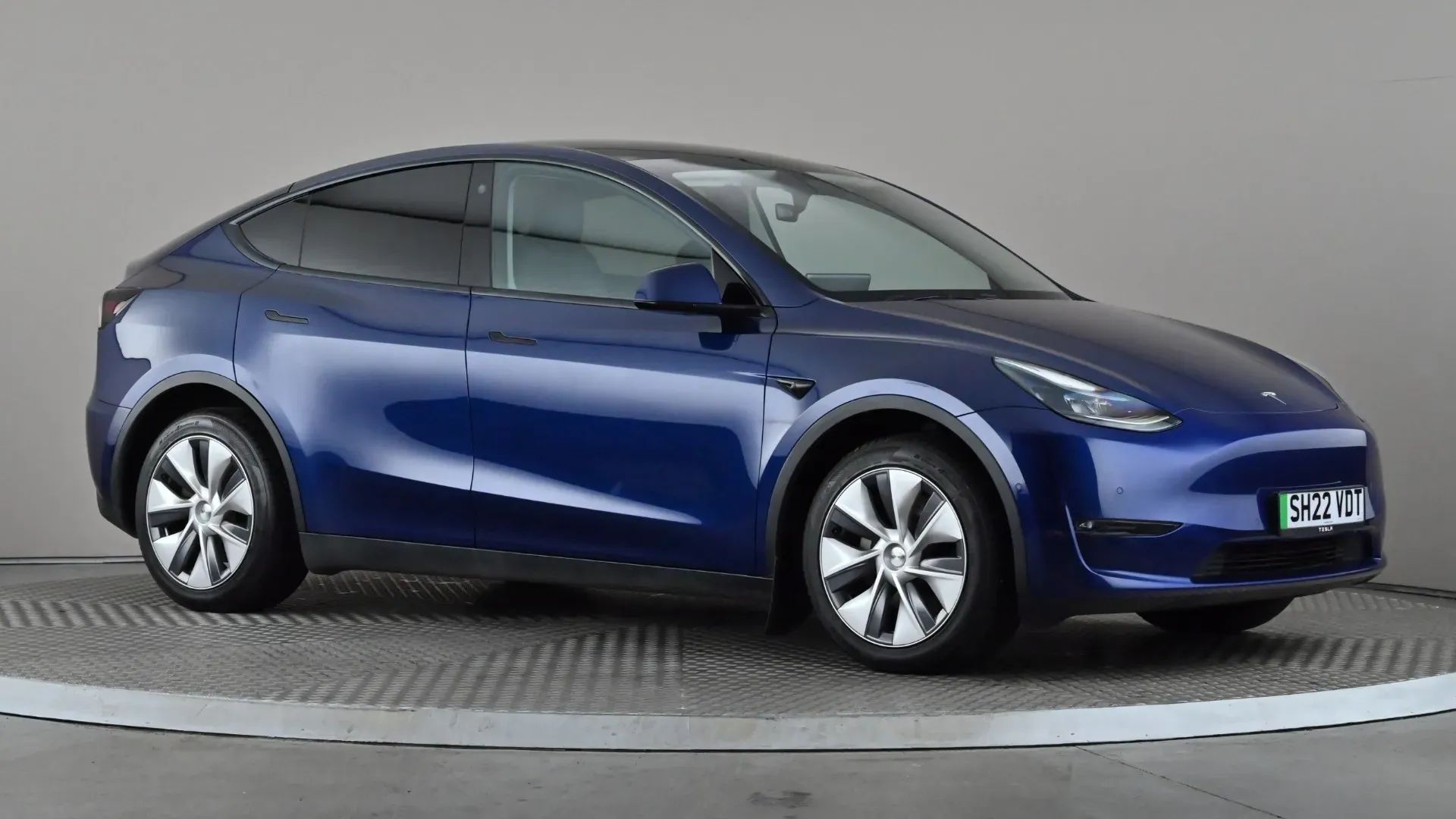 Model Y Premium