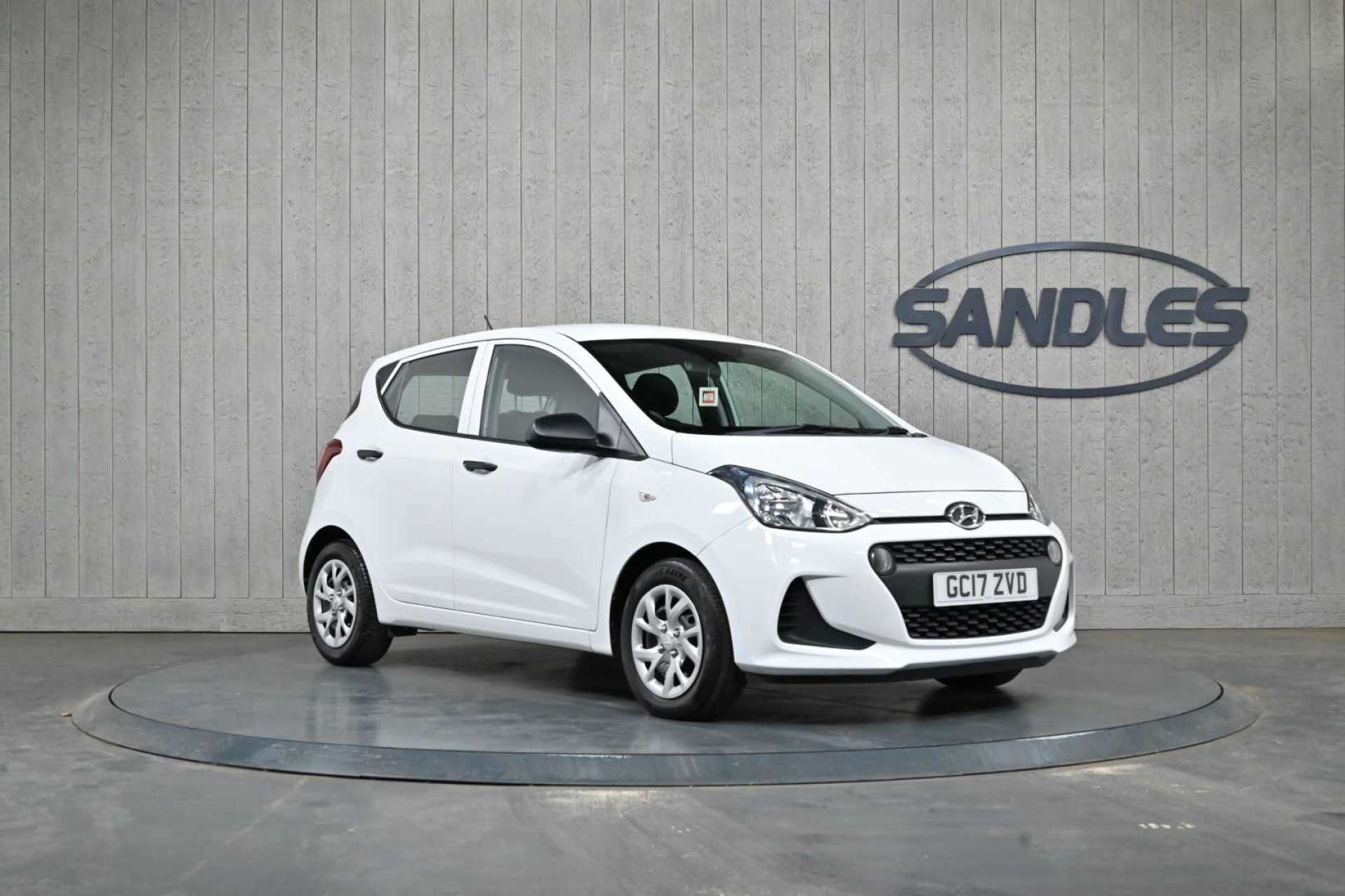 I10