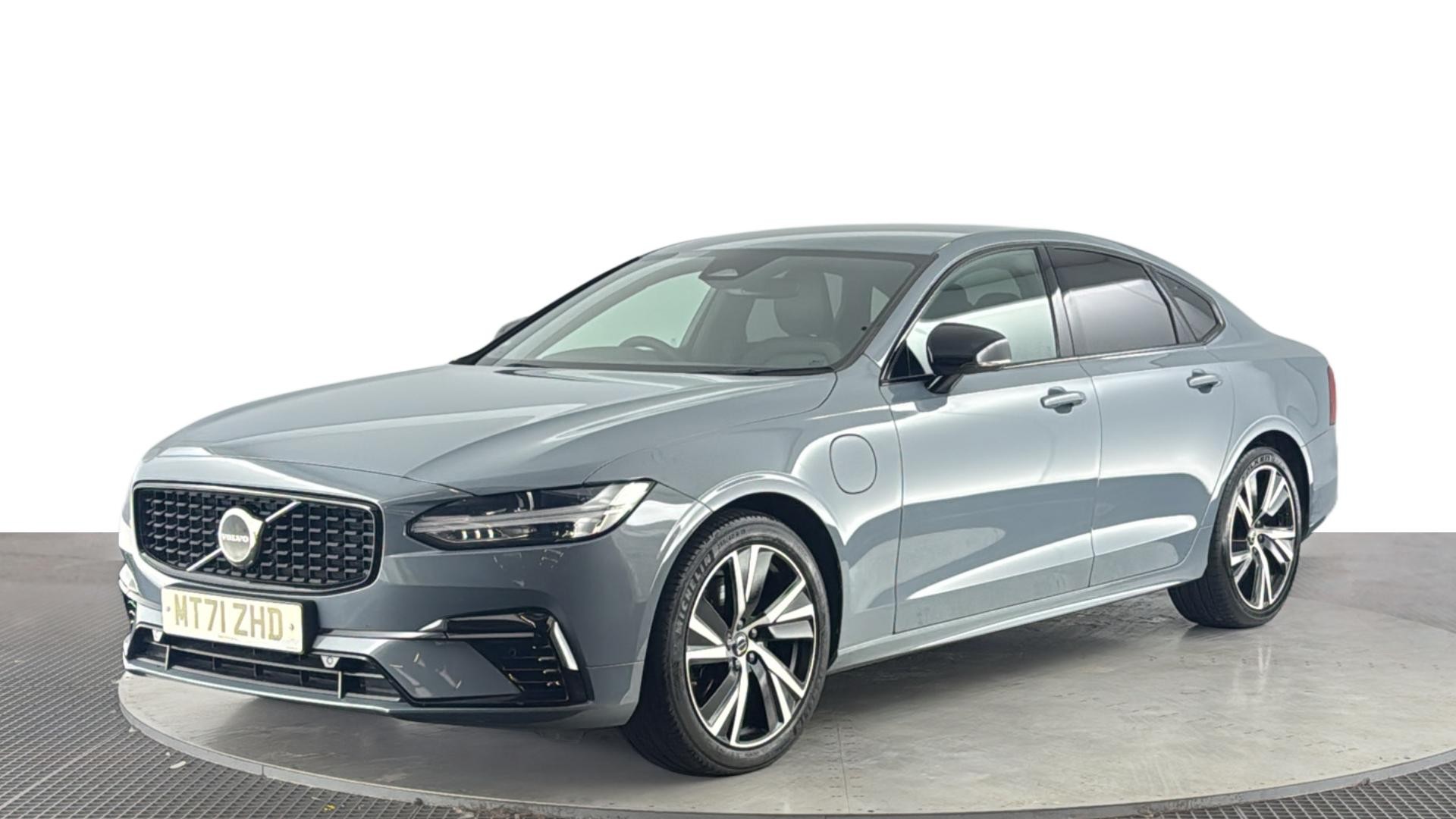 S90