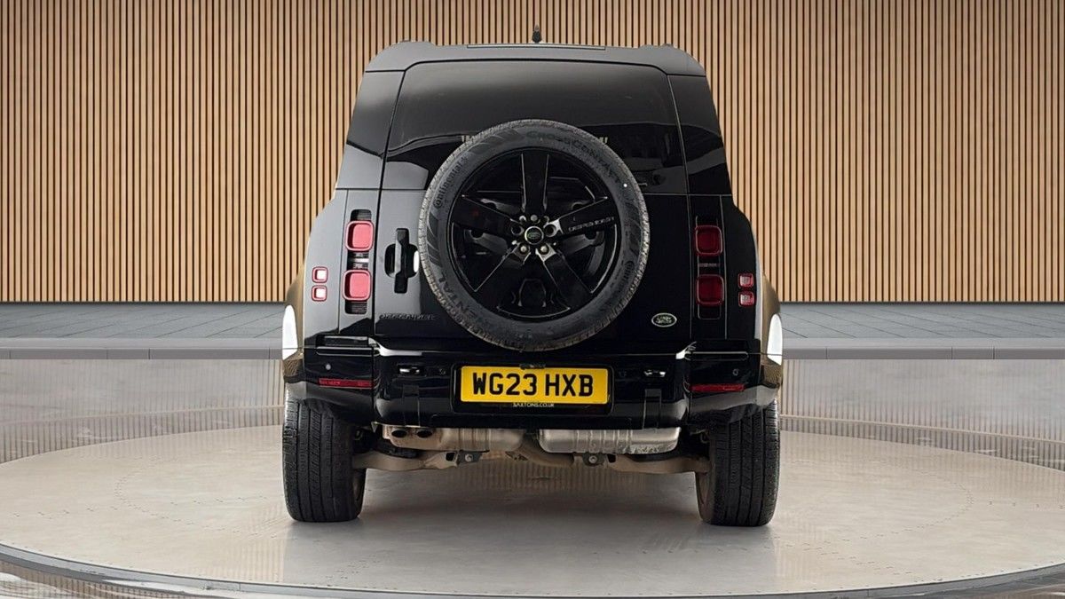 Used 2023 Land Rover Defender 110 3.0 D300 Auto X-Dynamic HSE for sale ...