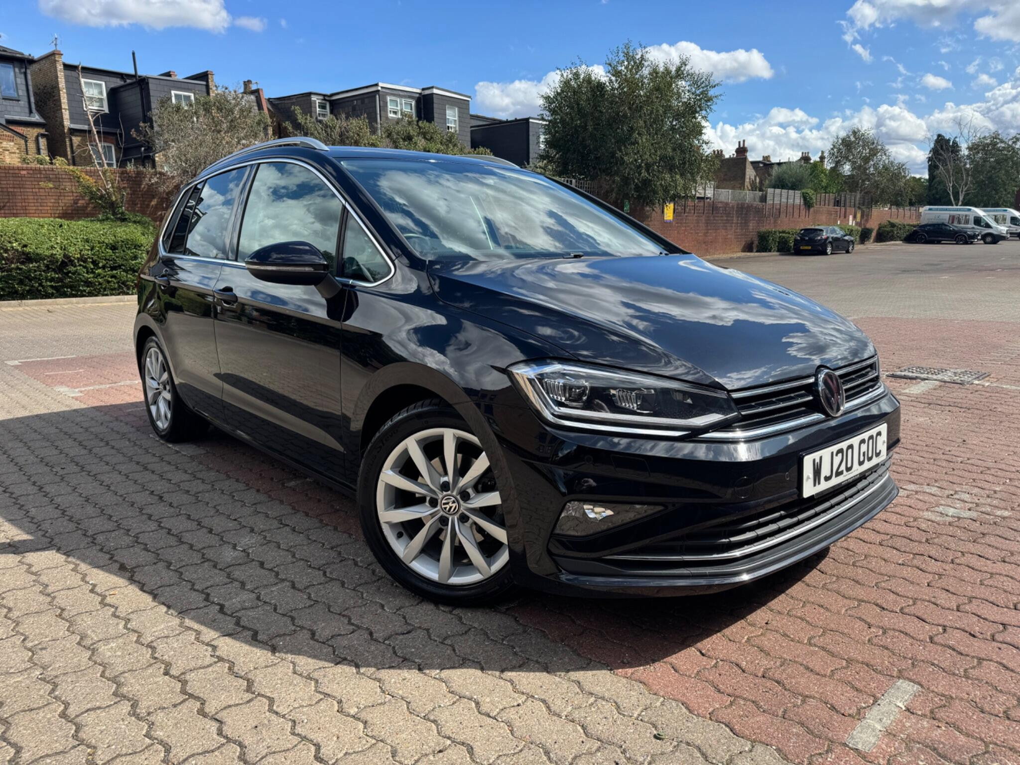Golf SV