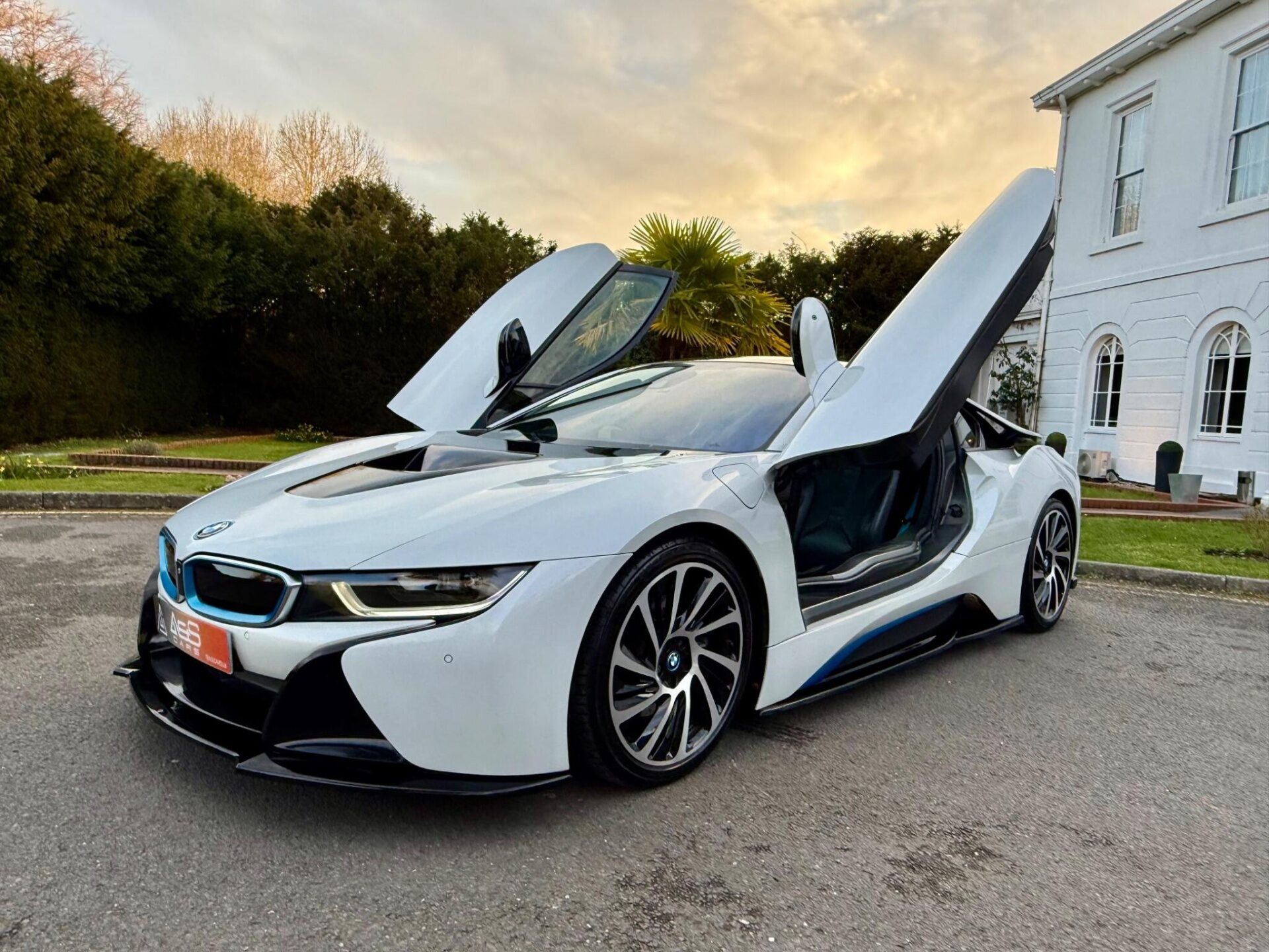 i8