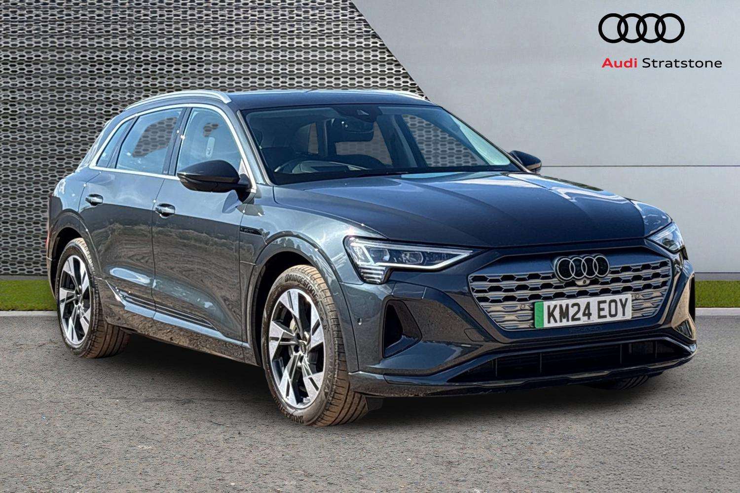 Q8 e-tron