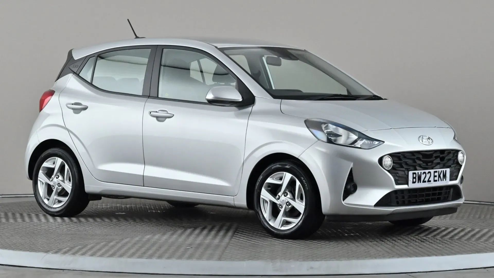 I10
