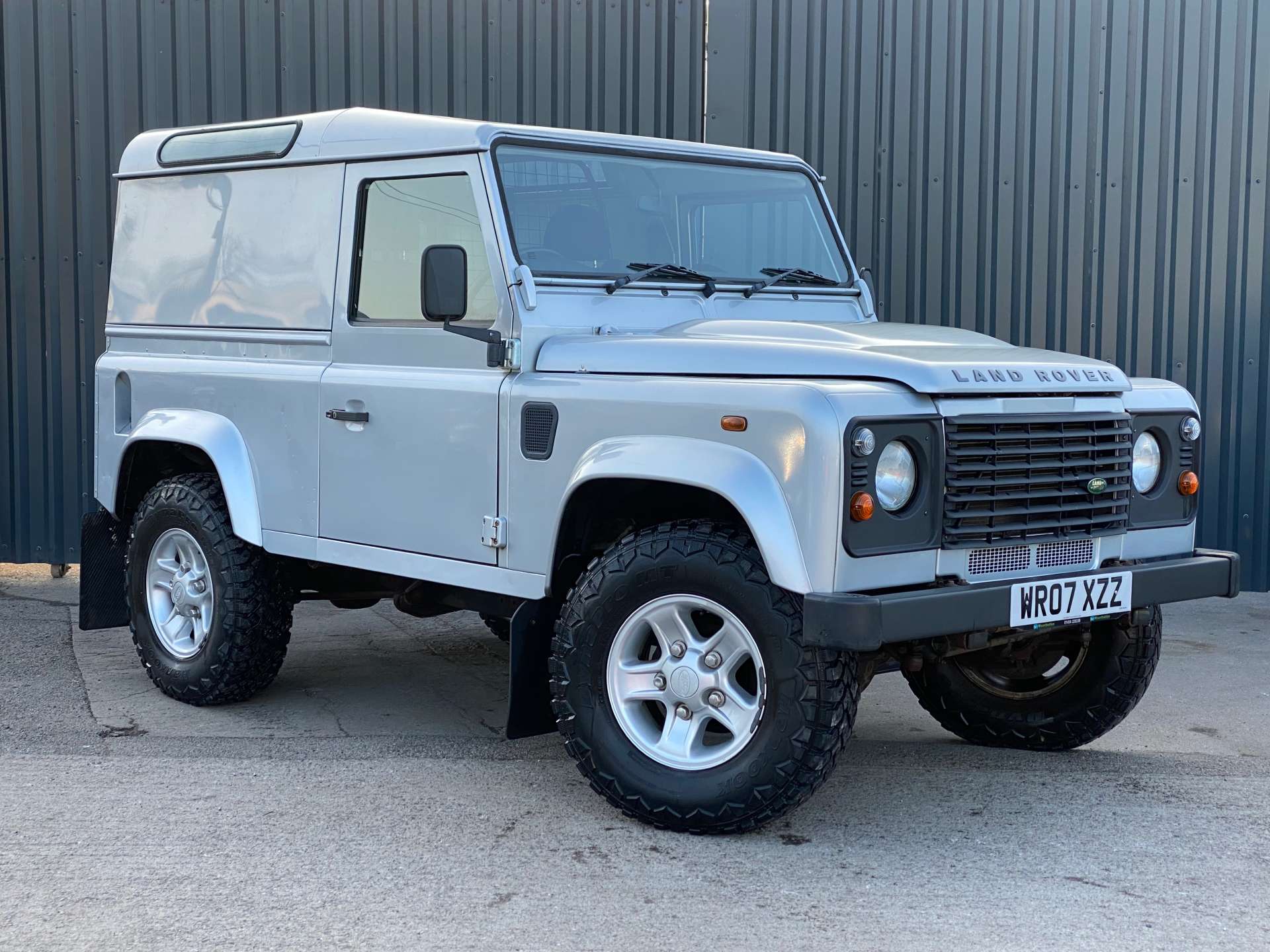 DEFENDER