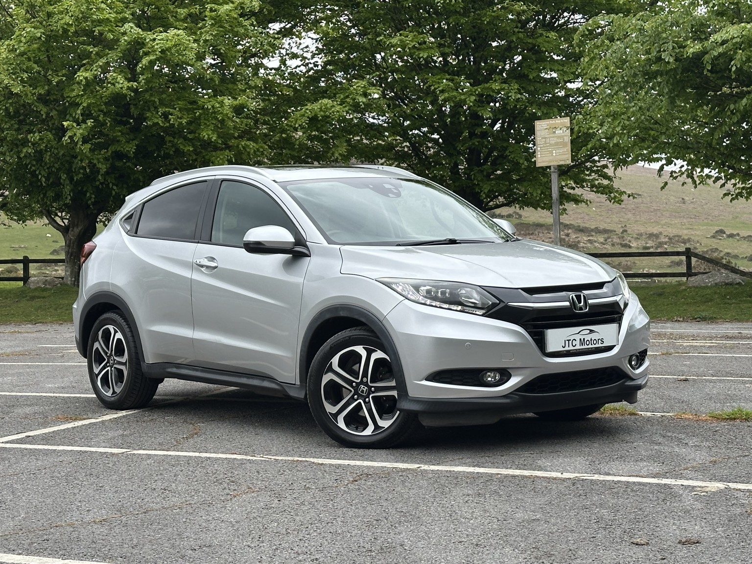 Hr-V