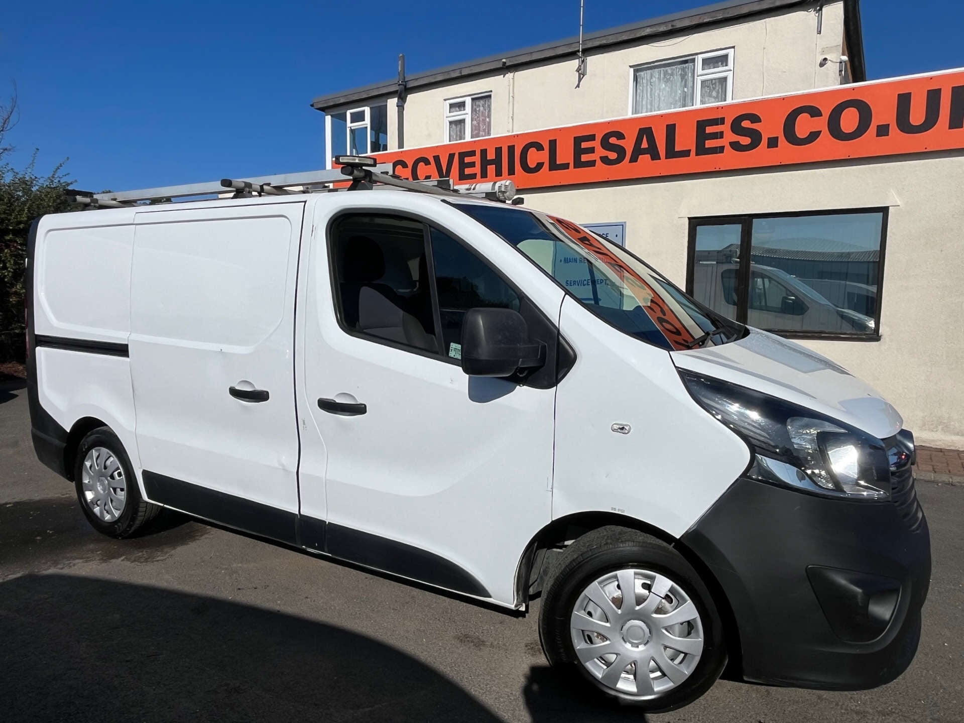 VIVARO