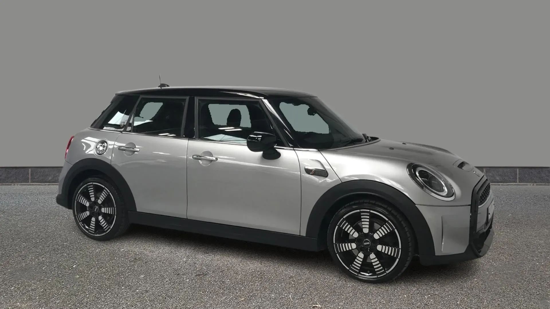 2023 MINI 5-Door Hatch