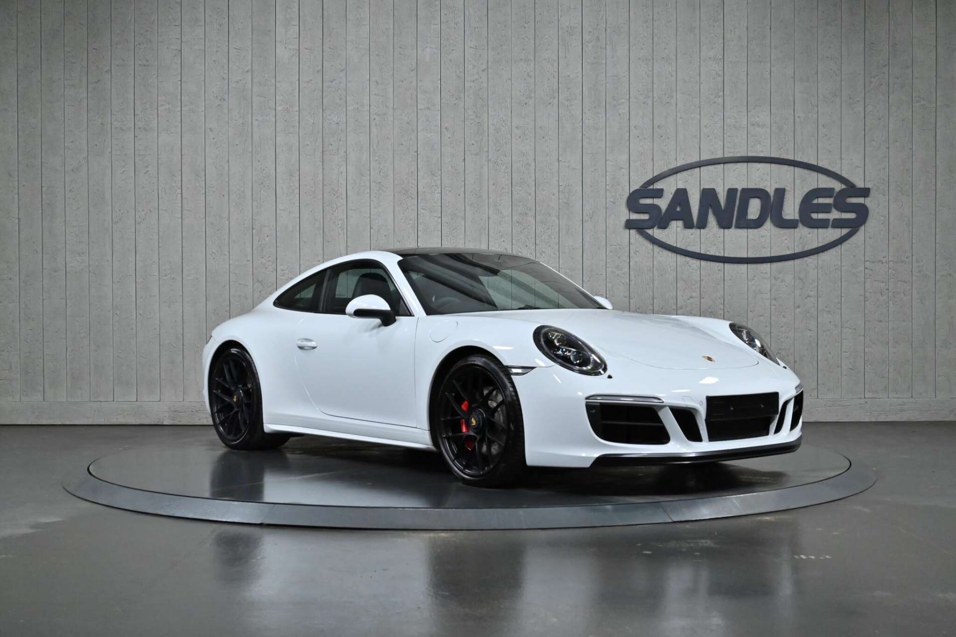 911