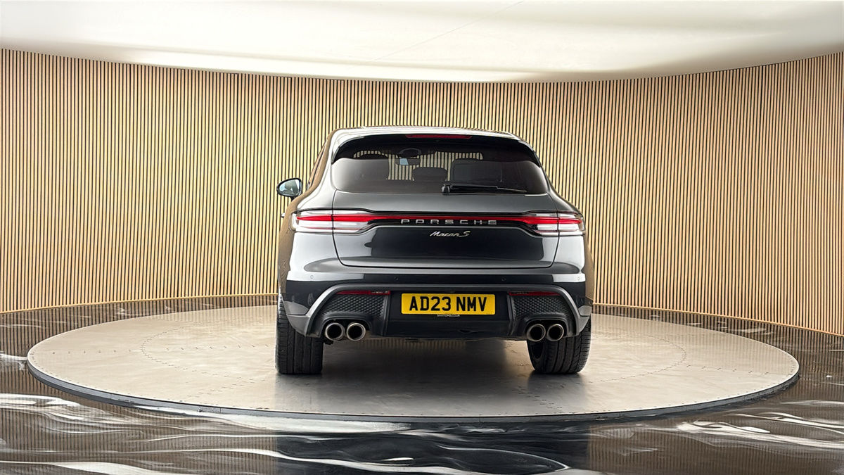 2023 Porsche Macan