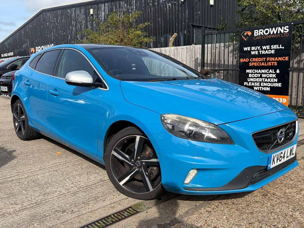 V40