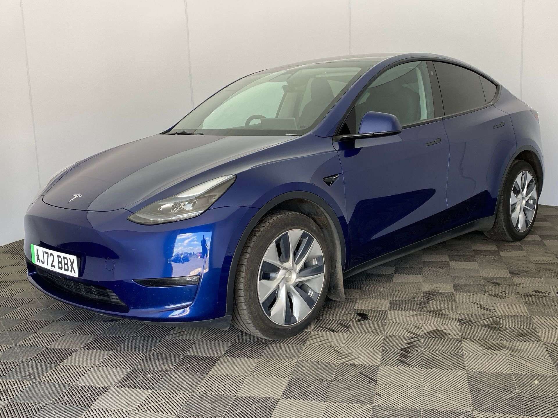 Model Y Premium