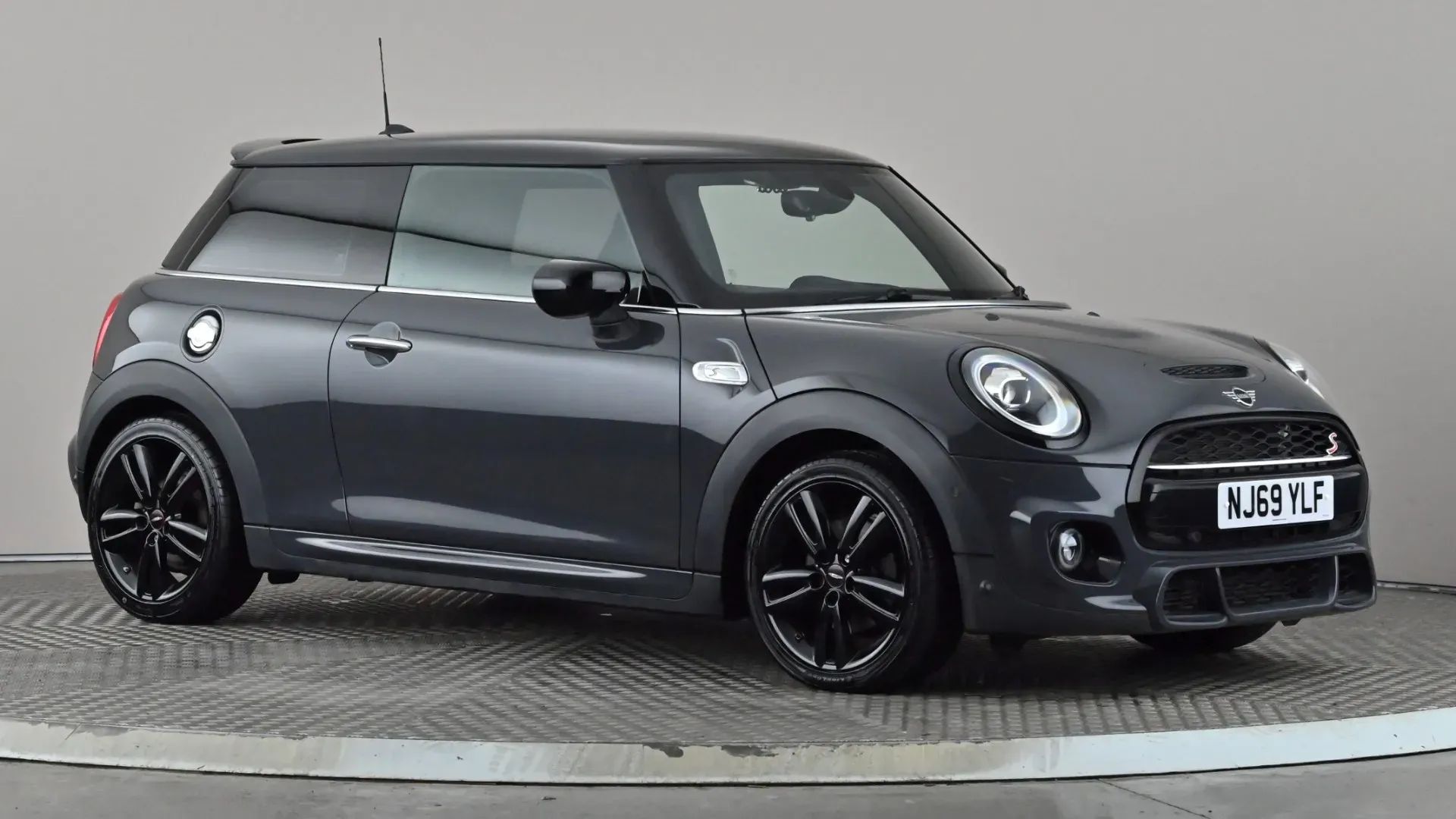 3-Door Hatch