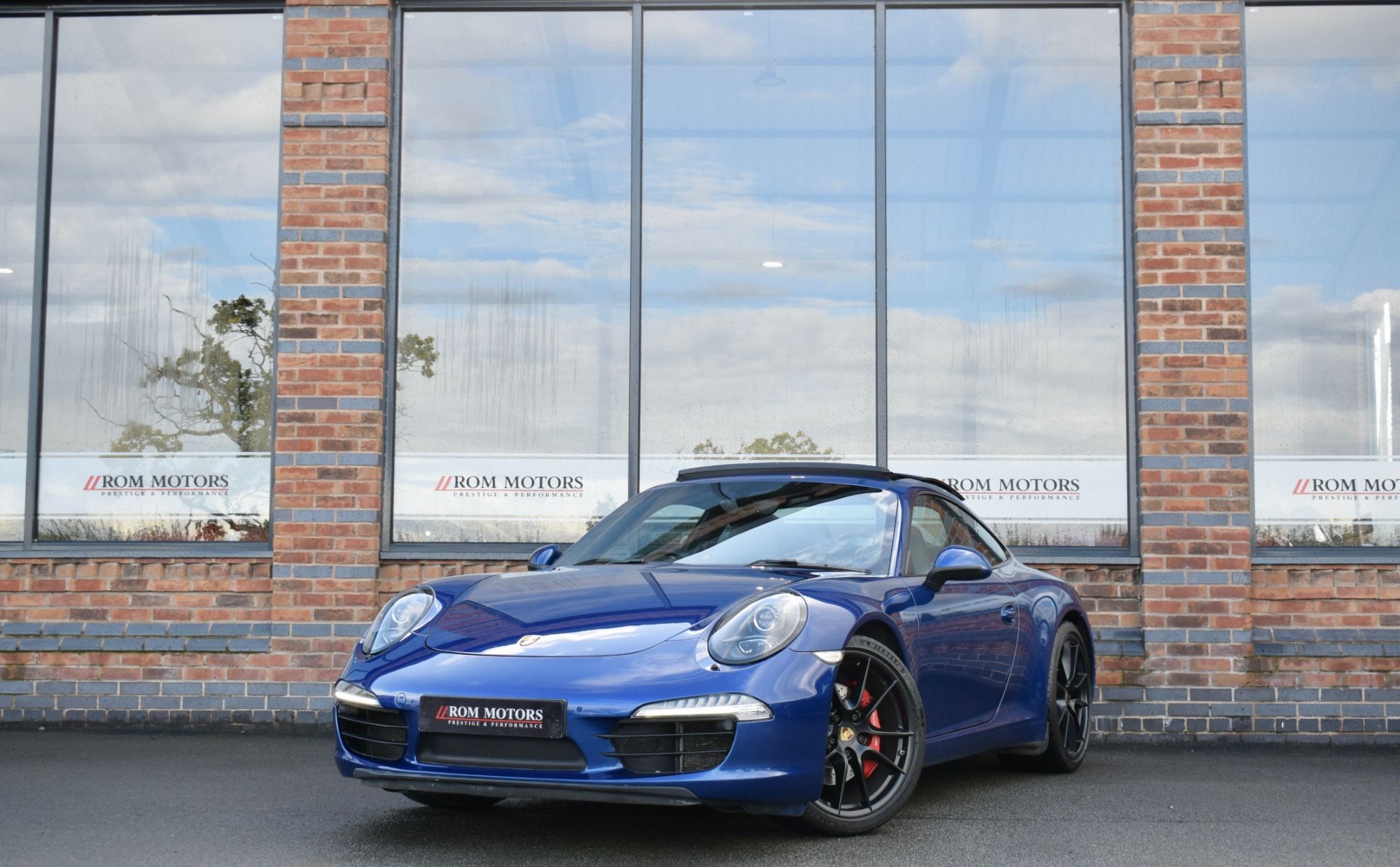 911
