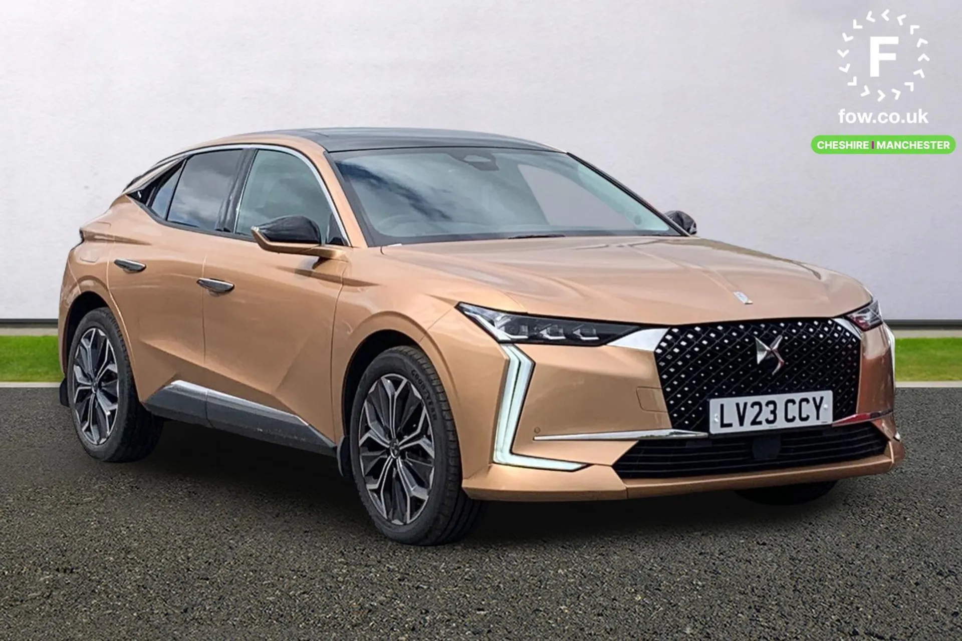 DS 4