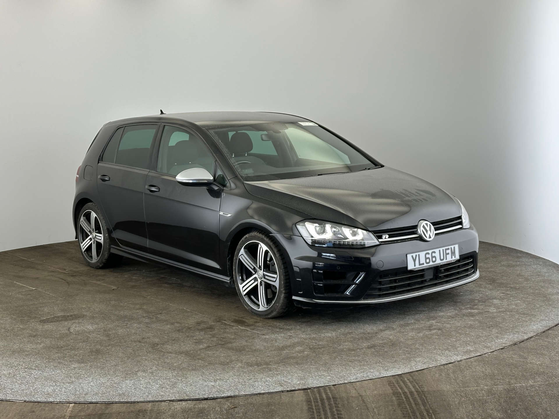 Golf R