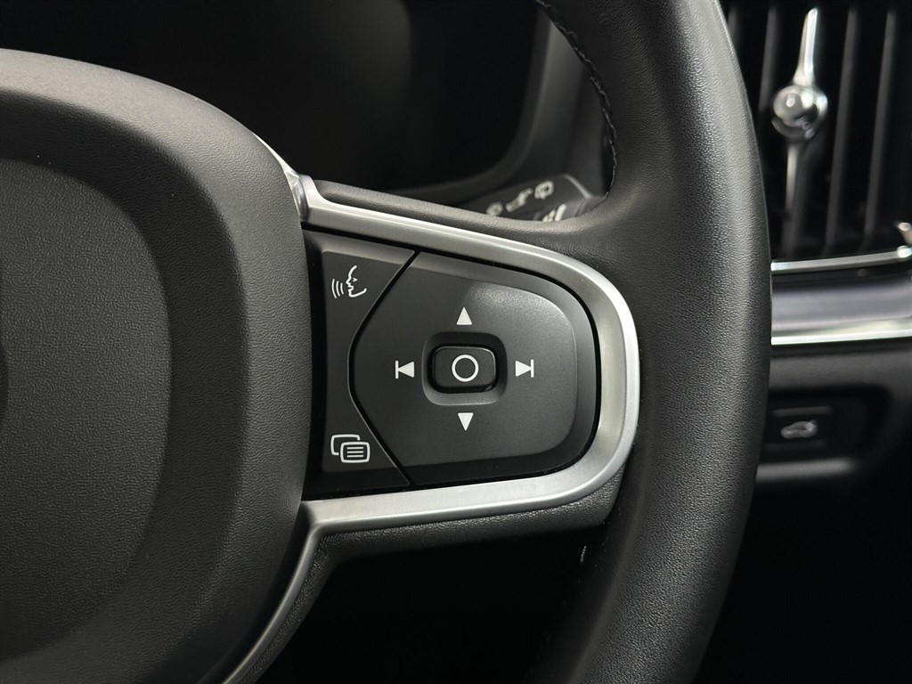 2022 Volvo V60