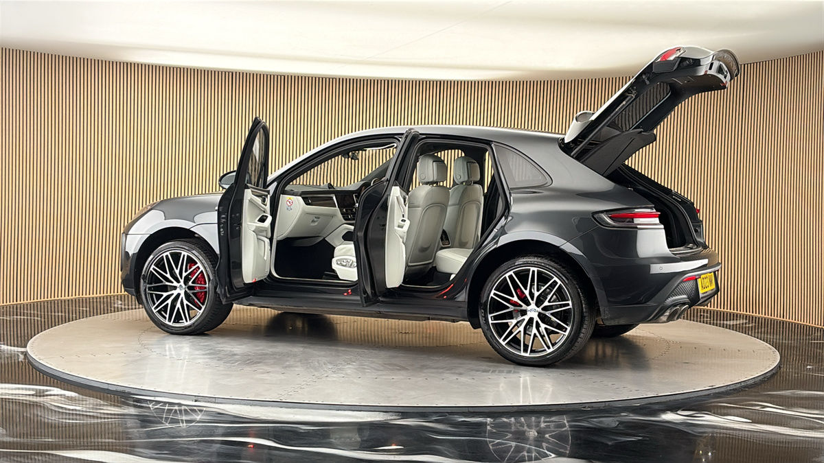 2023 Porsche Macan