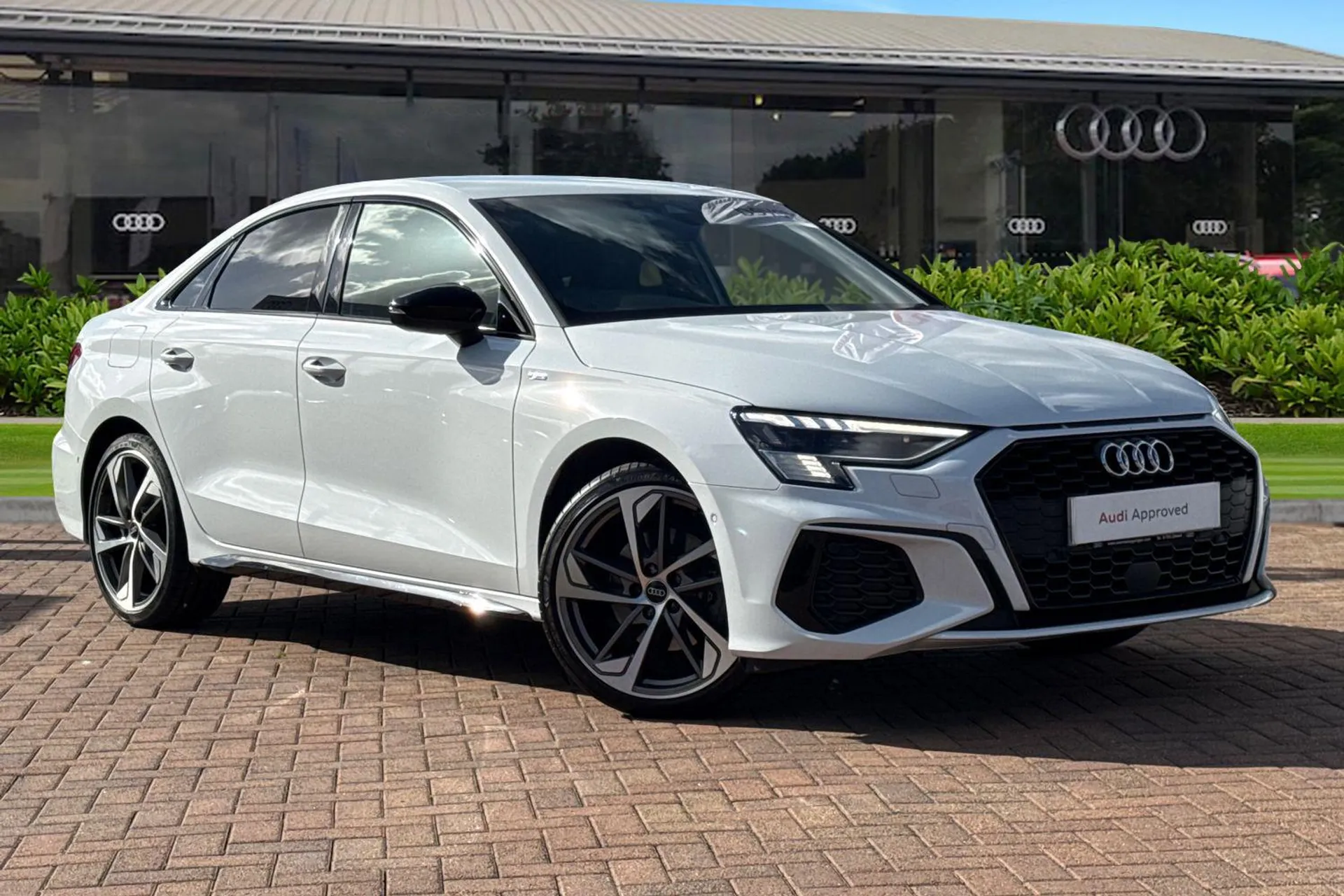 A3 Saloon