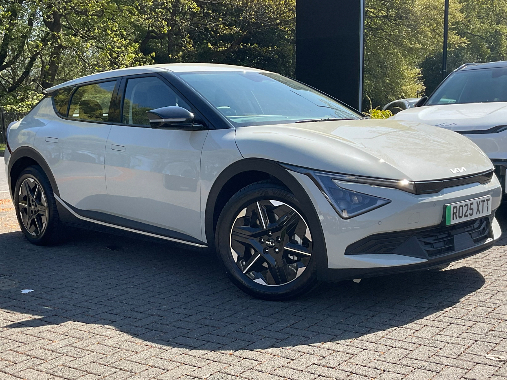 EV6