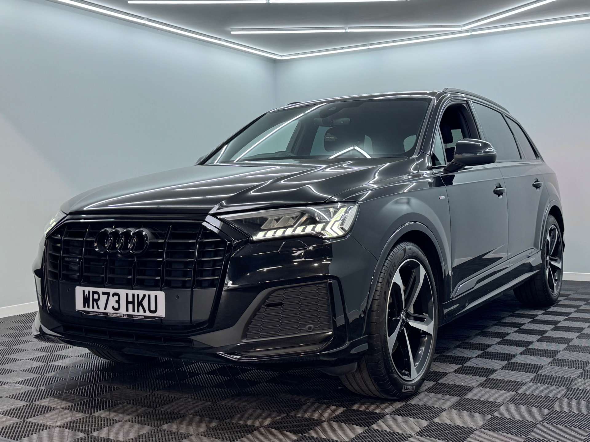 Q7