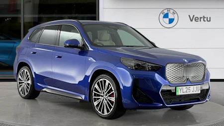 BMW iX1