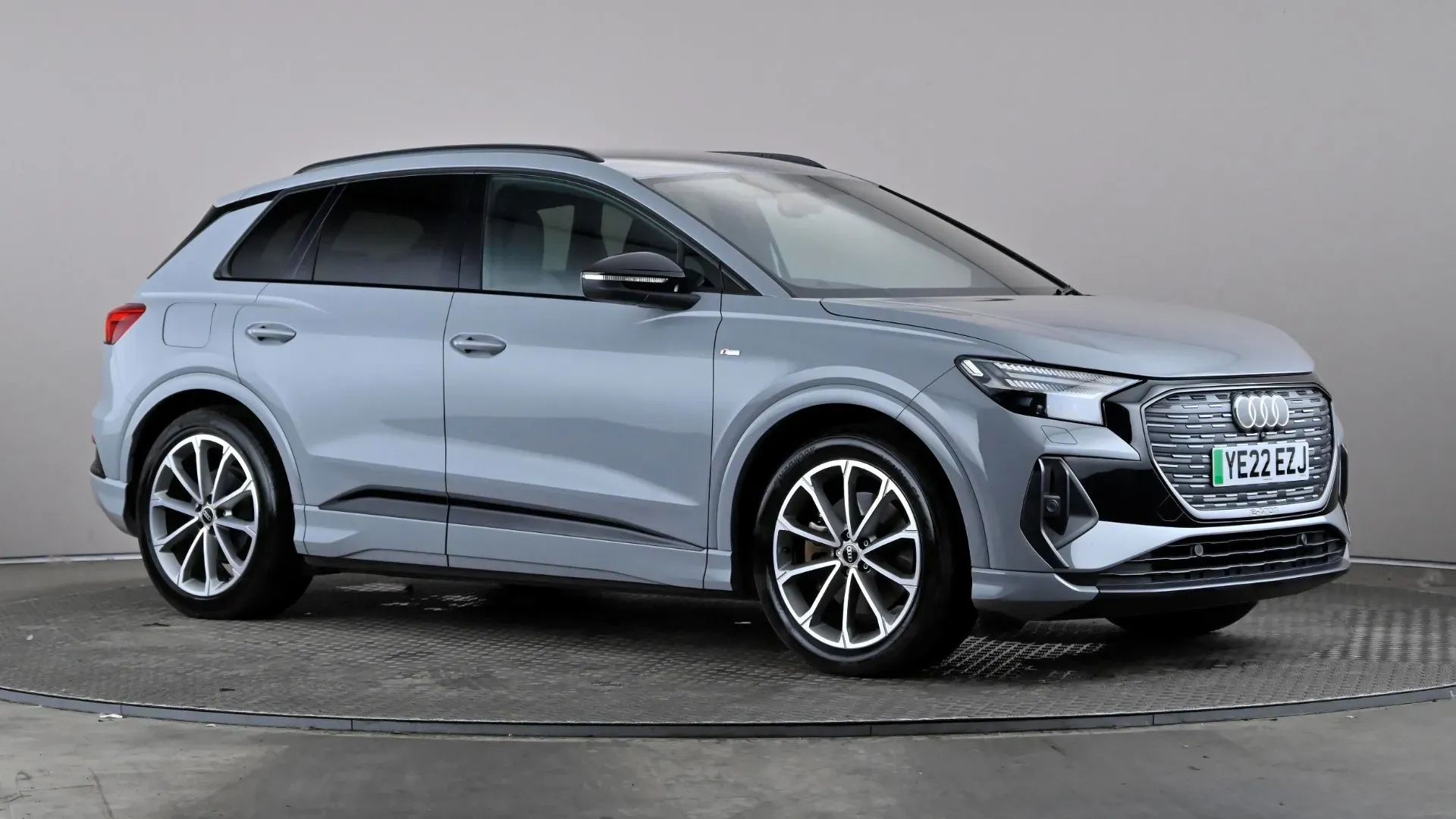 Q4 e-tron
