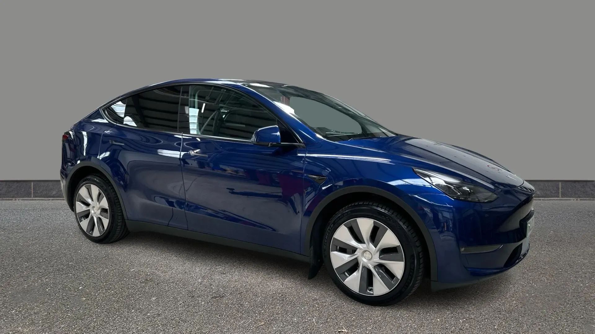 Model Y Premium