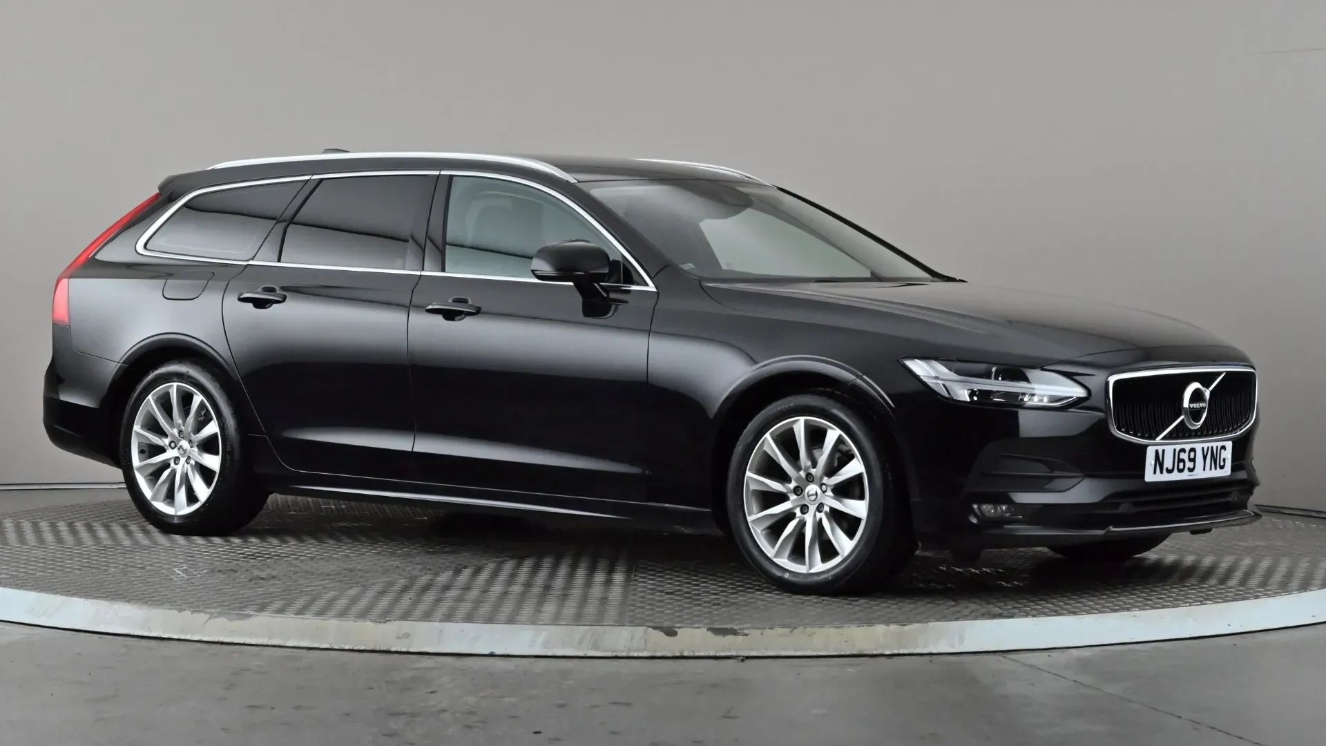 V90
