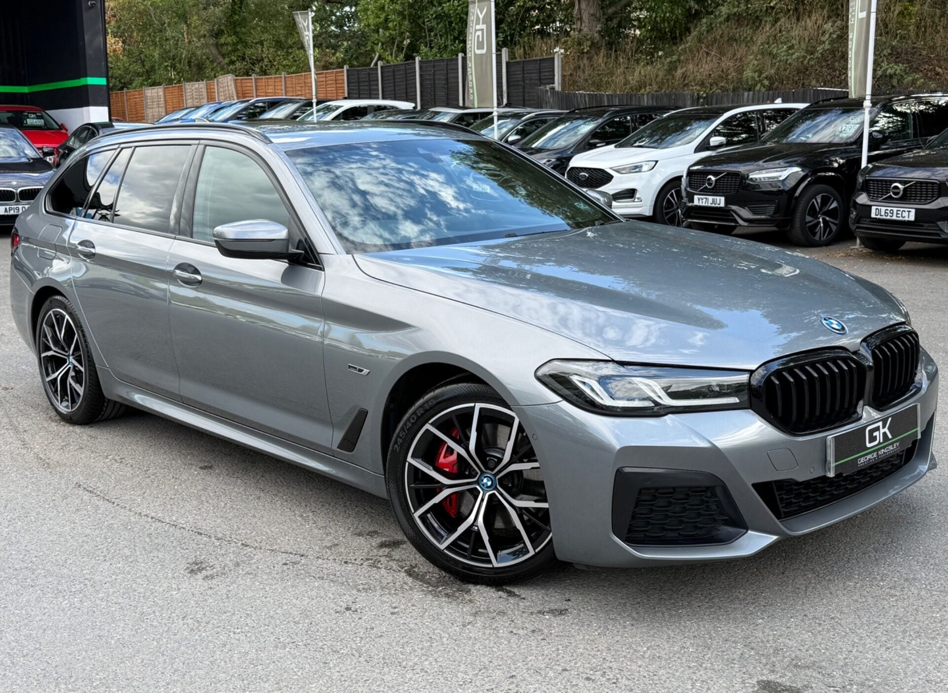 5 Series Touring