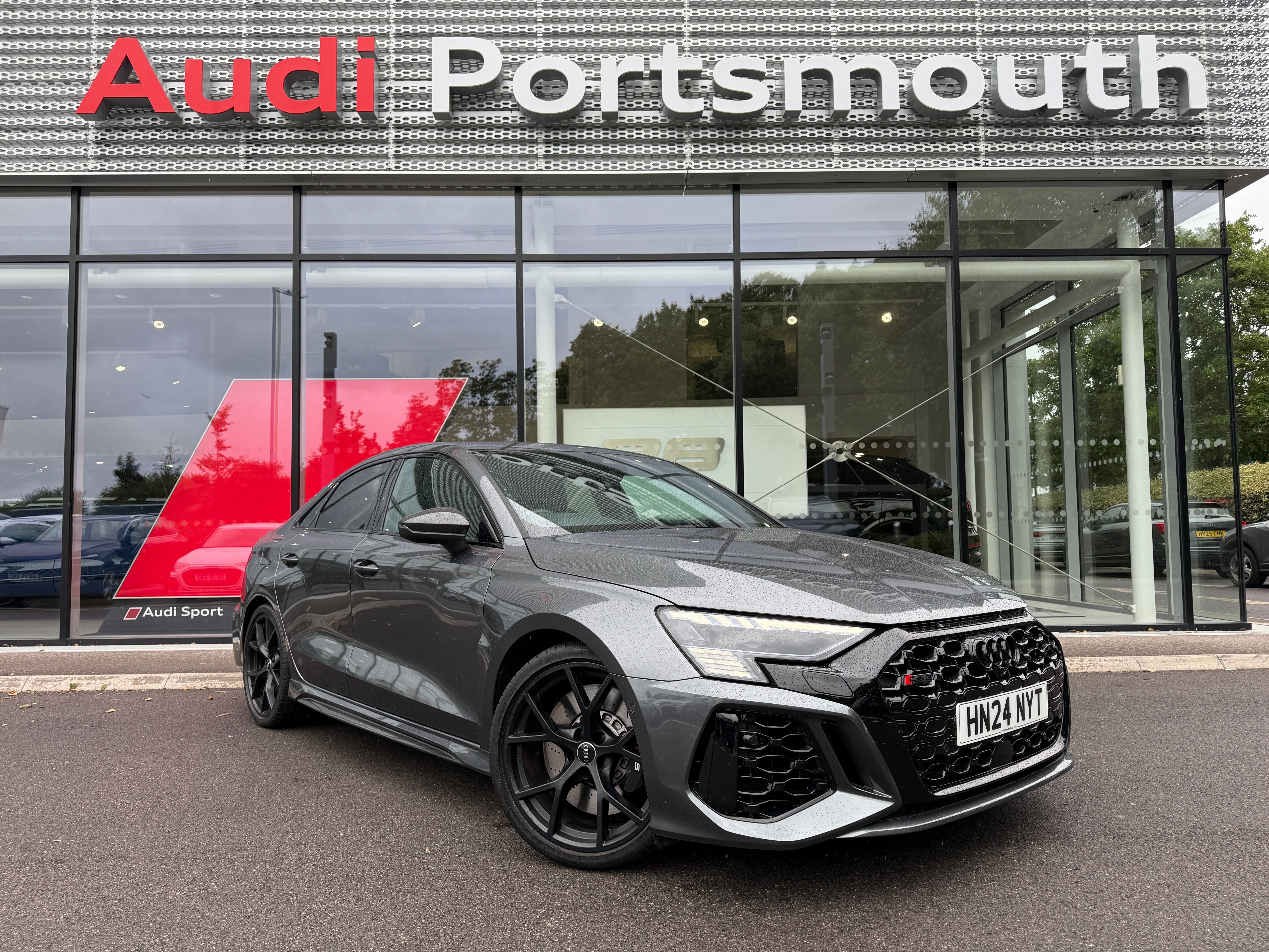 RS3 Saloon
