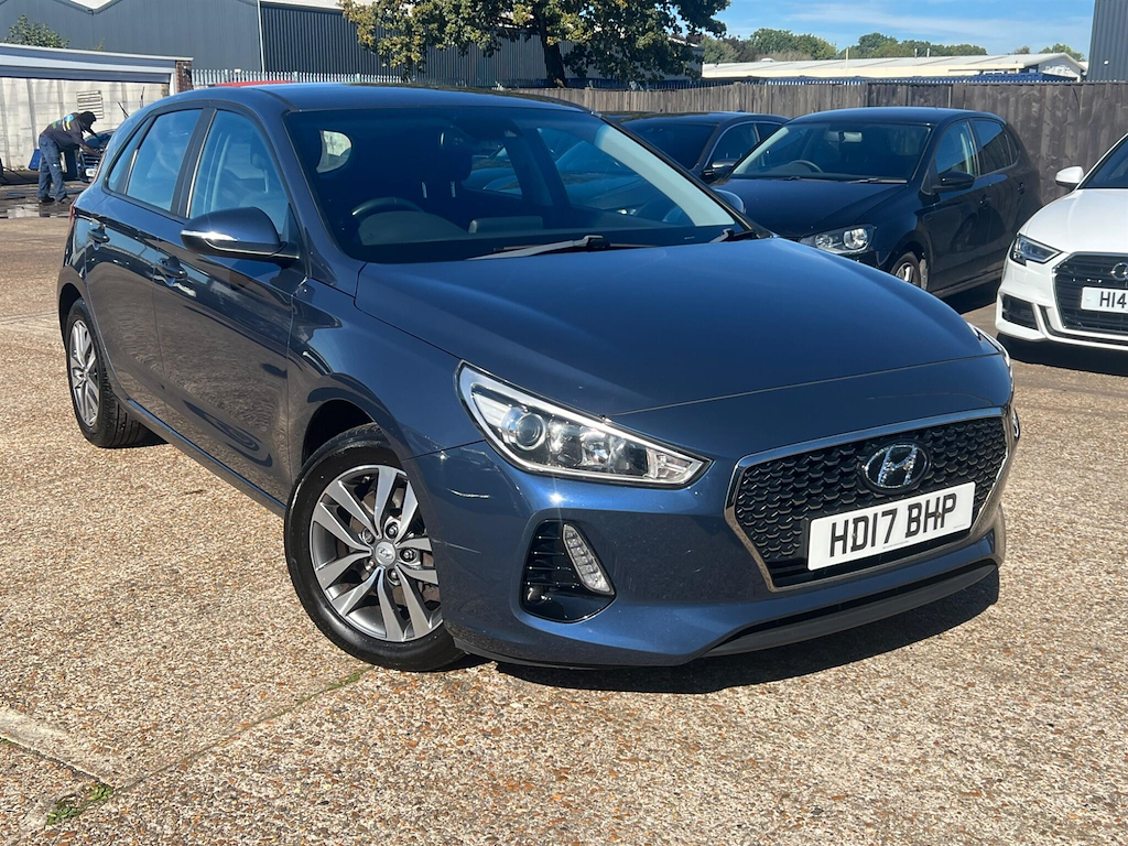 i30