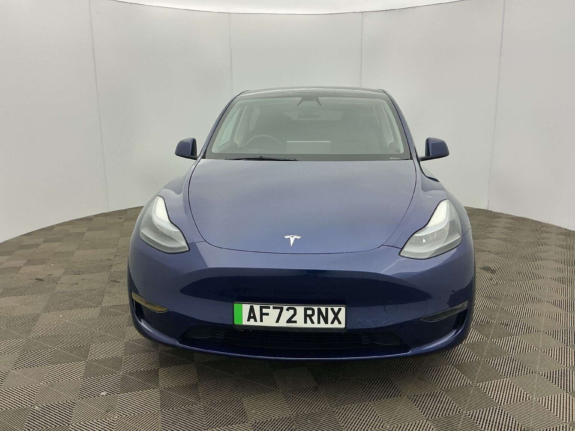 Model Y Premium