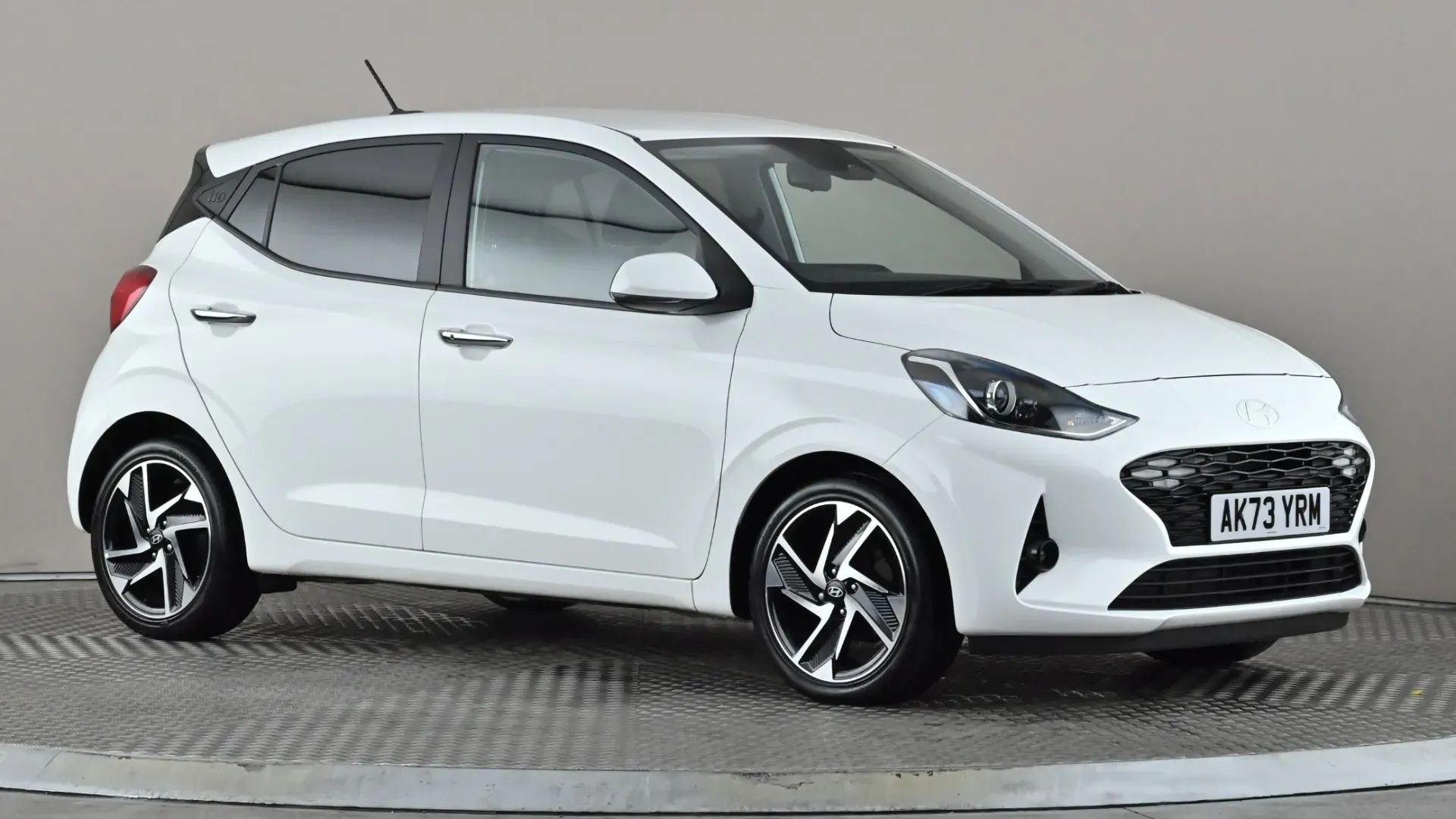 I10
