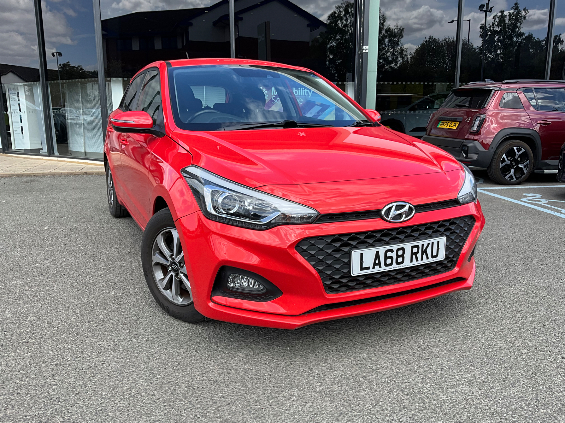 i20