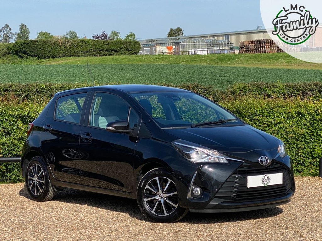 Black Toyota Yaris Hybrid cars for sale | Carwow