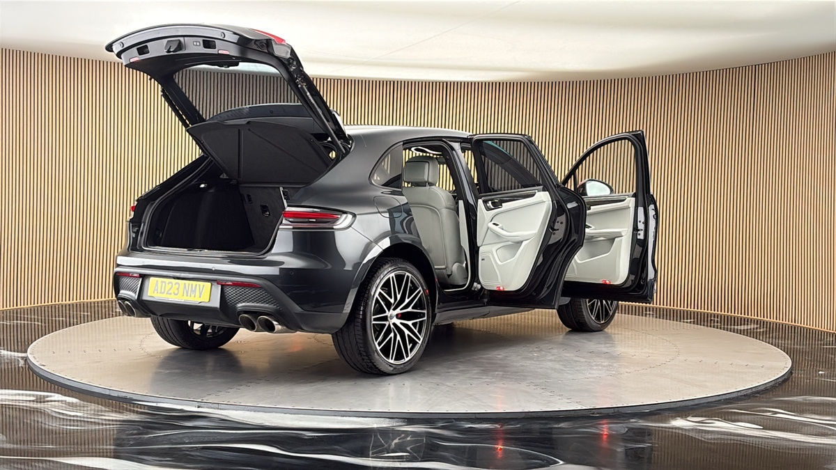 2023 Porsche Macan